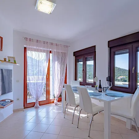 Ana Appartement Zrnovo