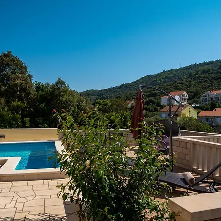 Ana Appartement Zrnovo