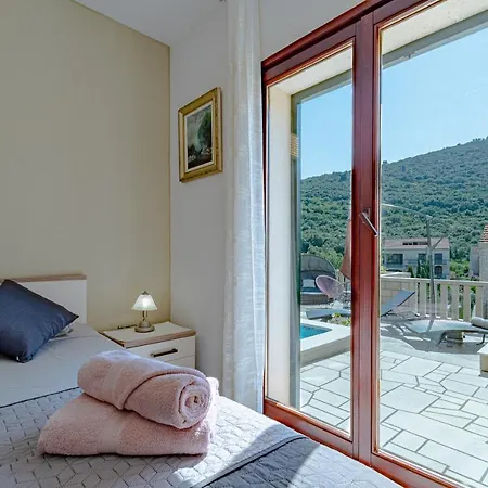 Ana Appartement Zrnovo