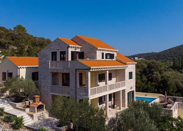 Апартаменты Ana Zrnovo