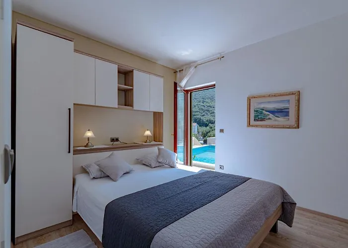 Апартаменты Ana Zrnovo