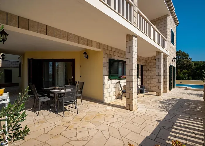 Апартаменты Ana *